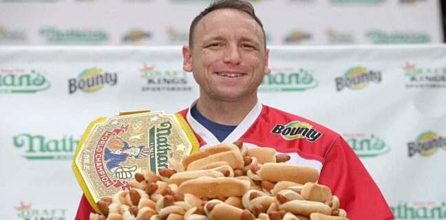 Joey Chestnut net worth 2021 - Apumone