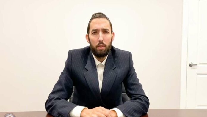 Simcha Eichenstein net worth